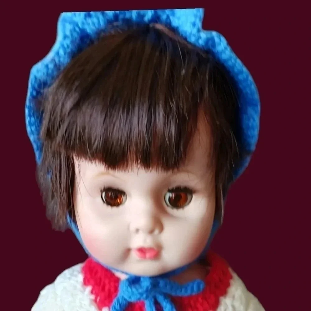 unbranded vtg doll